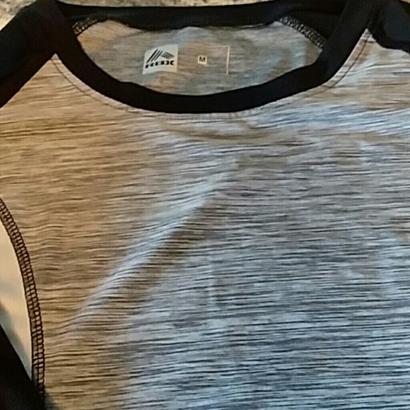 Reebok long sleeve shirt - Picture 4 of 7